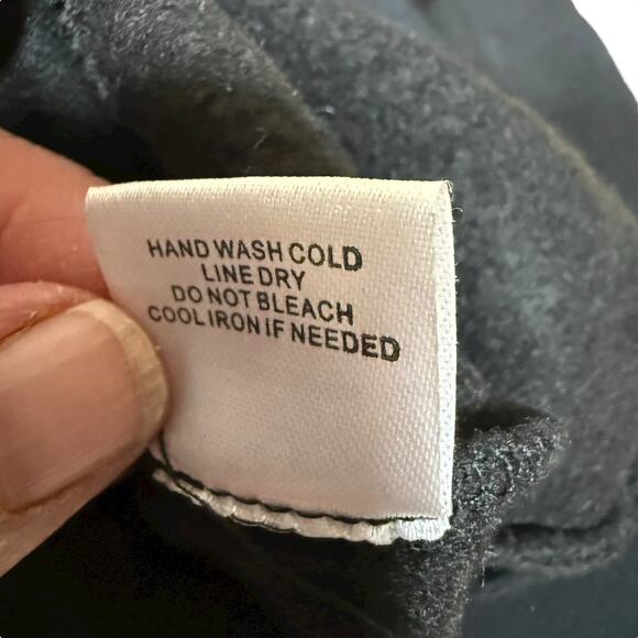 Evereve Faux Leather Women's Sweatshirt Black Large Gothic Metal Witchy Goth - Picture 7 of 10